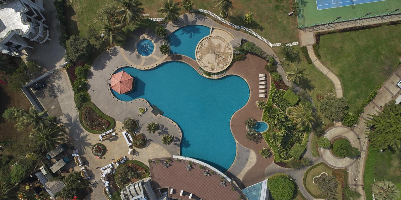 Eskay Resorts Bombay Extérieur photo